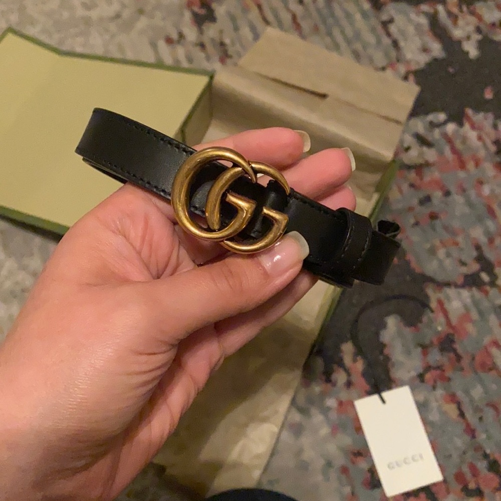 Authentic GG Marmont thin leather belt with shiny buckle